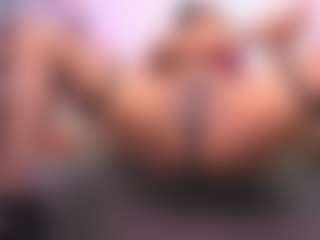 louisenails's Live Sex Cam Show