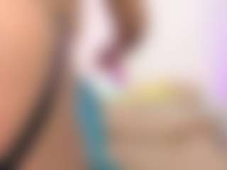 Live cam show with louisenails - Tease Mature on Camming Site