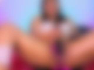Live cam show with louisenails - Bedroom Mature on CSO-WL