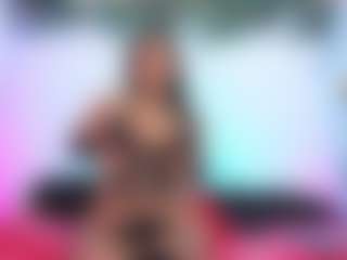 Live cam show with louisenails - Middle Aged on Camiplay Live