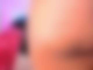 Live cam show with louisenails - Deepthroat on Camsoda