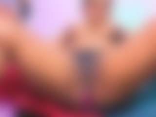 louisenails's Live Sex Cam Show