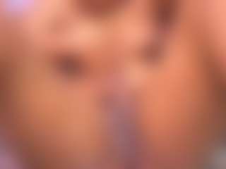 louisenails's Live Sex Cam Show