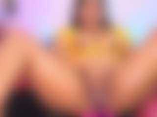 louisenails's Live Sex Cam Show