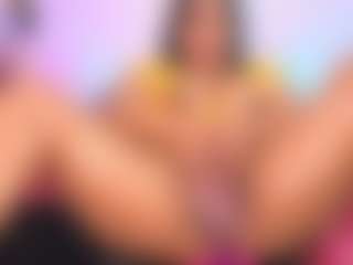 louisenails's Live Sex Cam Show