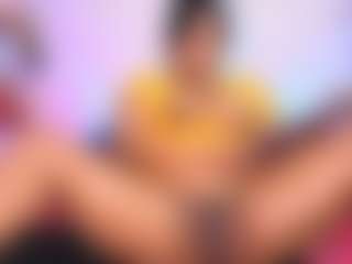 louisenails's Live Sex Cam Show