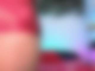 Live cam show with louisenails - Amateur Mature on Camsoda