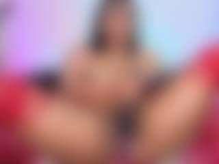 louisenails's Live Sex Cam Show