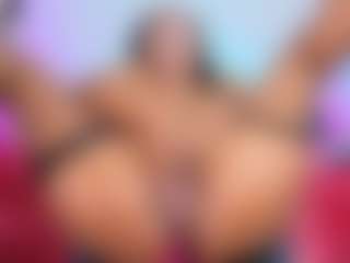 louisenails's Live Sex Cam Show