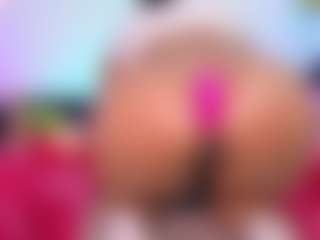 louisenails's Live Sex Cam Show