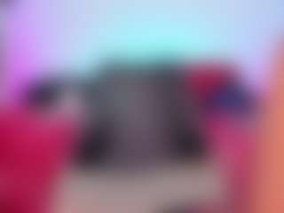 louisenails's Live Sex Cam Show