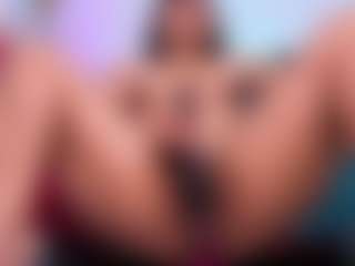 Live cam show with louisenails - Strip Black on Camsoda