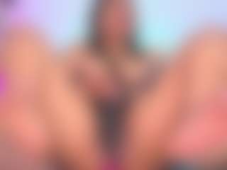 louisenails's Live Sex Cam Show