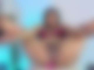 louisenails's Live Sex Cam Show
