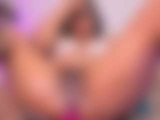 louisenails's Live Sex Cam Show