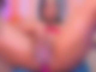 Spettacolo in cam dal vivo con louisenails - Mature su Camsoda