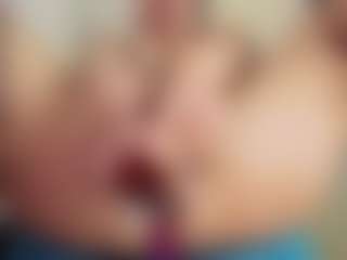 louisenails's Live Sex Cam Show
