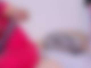 Live cam show with louisenails - Mature on https://playwithruby.com