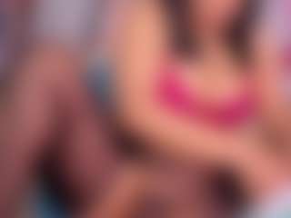 louisenails's Live Sex Cam Show
