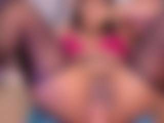 Live cam show with louisenails - Public Black on mypornchat.com
