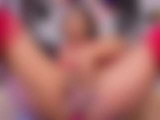 Live cam show with louisenails - Middle Aged on Mixed Magazine Live