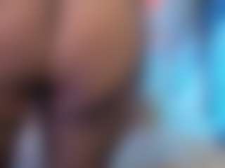 louisenails's Live Sex Cam Show