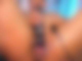 louisenails's Live Sex Cam Show