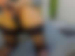 VeraWatts MILF webcam performer live streaming