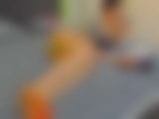 Live cam show with VeraWatts - Striptease on https://playwithruby.com