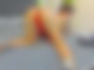VeraWatts MILF webcam performer live streaming