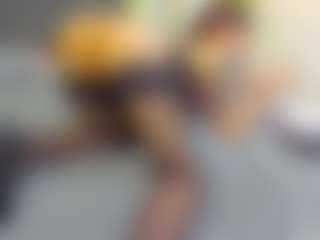 Live cam show with VeraWatts - Public MILF on TastyBlacksLive