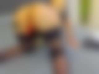 Live cam show with VeraWatts - Public on Cam Slut