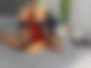 Live cam show with VeraWatts - Solo on Streamer API