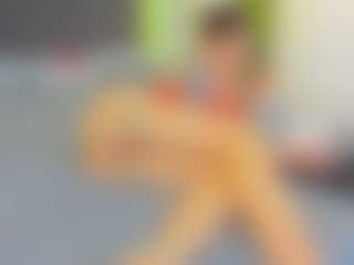 Live cam show with VeraWatts - Brown Hair on Camsoda