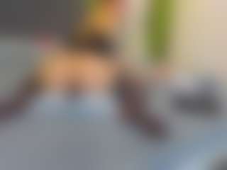 VeraWatts MILF webcam performer live streaming