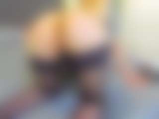 VeraWatts MILF webcam performer live streaming
