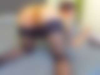 Live cam show with VeraWatts - Public Toys on crypto-cams