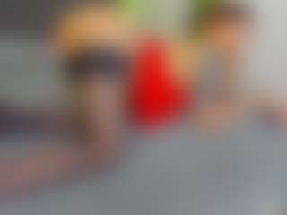 Live cam show with VeraWatts - Public Brown Hair on Strip Flash - Live Sex Shows