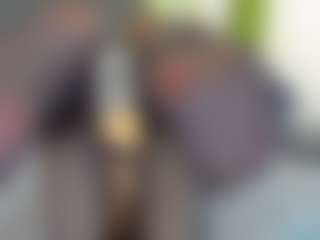 Live cam show with VeraWatts - Skinny on Cam Slut