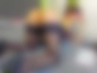 Live cam show with VeraWatts - Brown Hair on Cam Slut