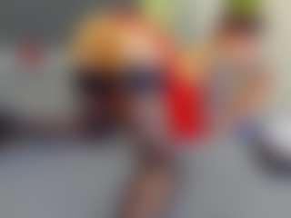 Live cam show with VeraWatts - Squirt MILF on madthumbs
