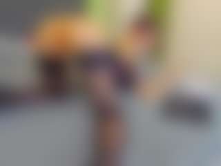 VeraWatts MILF webcam performer live streaming
