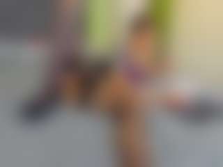 VeraWatts MILF webcam performer live streaming