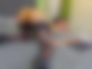 VeraWatts MILF webcam performer live streaming