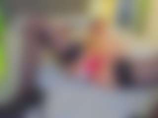 Live cam show with VeraWatts - Skinny MILF on SmokeAndPoke
