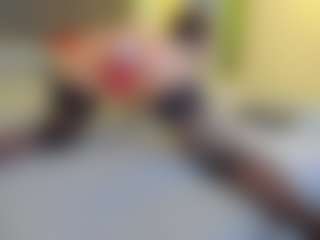 Live cam show with VeraWatts - Skinny MILF on ObeyMaria