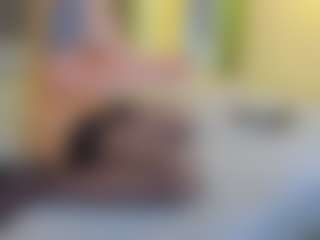 Live cam show with VeraWatts - Skinny MILF on Latina Girls