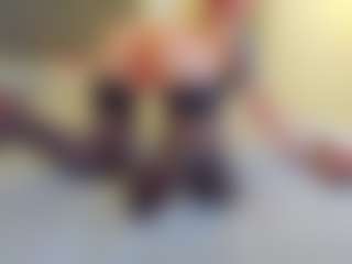 Live cam show with VeraWatts - Skinny MILF on boobsie.com