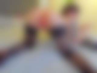 Live cam show with VeraWatts - Skinny MILF on Camsoda