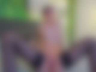 Live cam show with VeraWatts - Skinny MILF on infinitiblacc.com